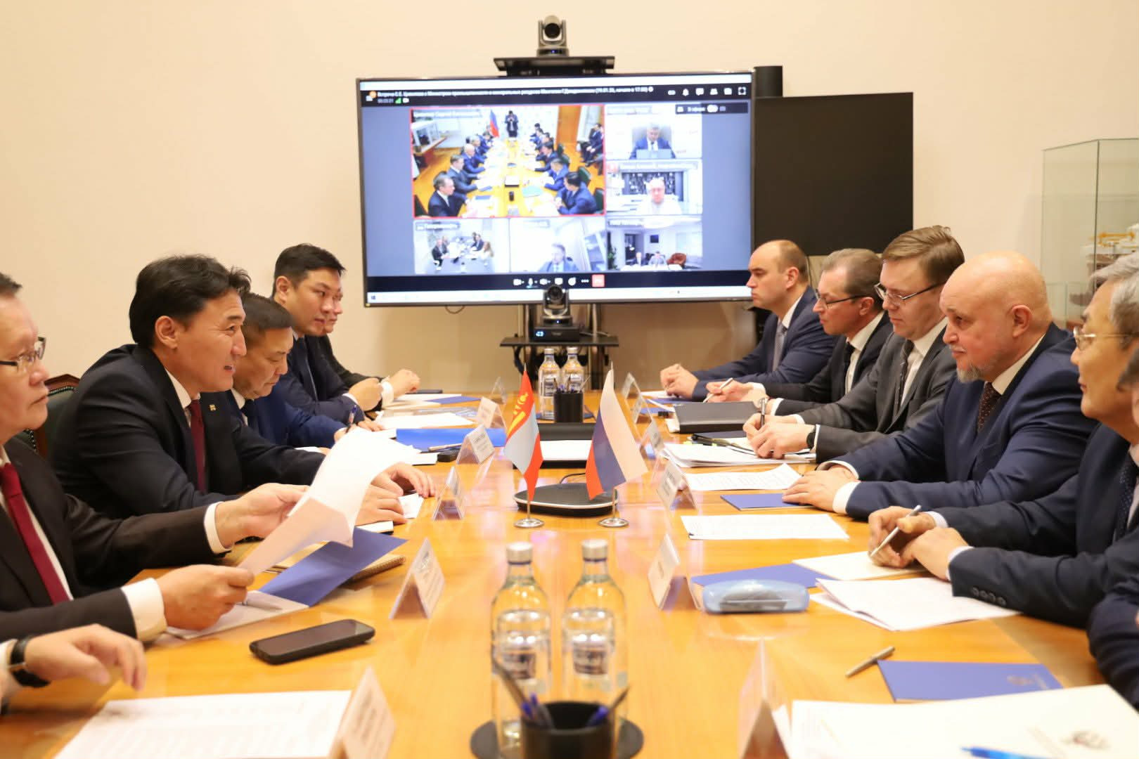 ОХУ-аас нийлүүлэх шатахууны нийлүүлэлтийг 2026 онд тасралтгүй, тогтвортой явуулахаар тохиролцов